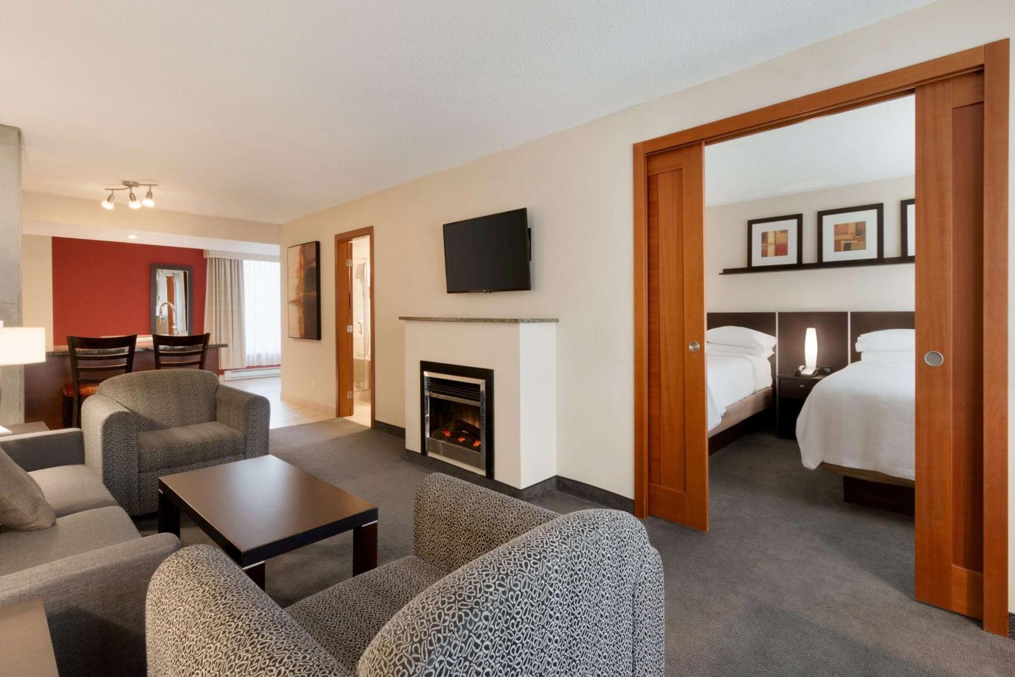 Embassy Suites By Hilton - Montreal Ngoại thất bức ảnh