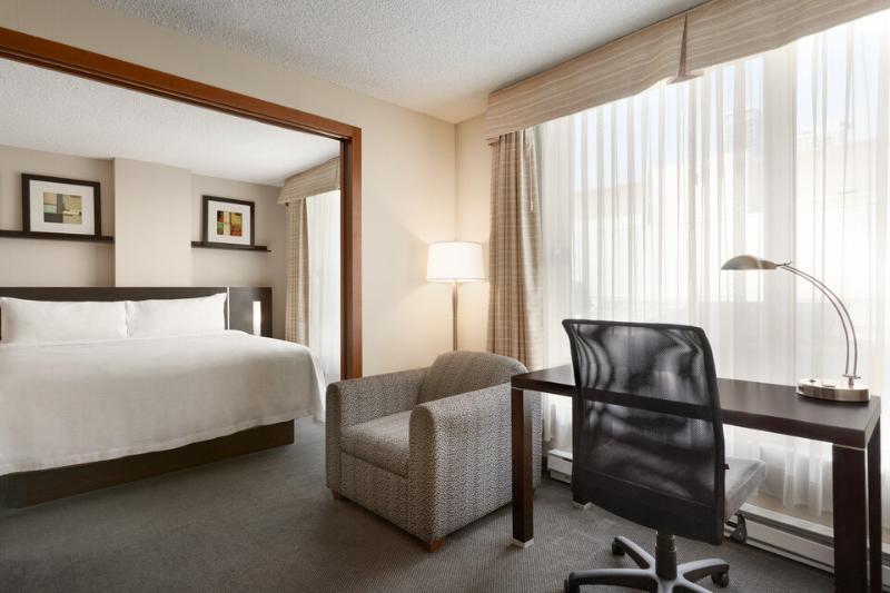 Embassy Suites By Hilton - Montreal Ngoại thất bức ảnh